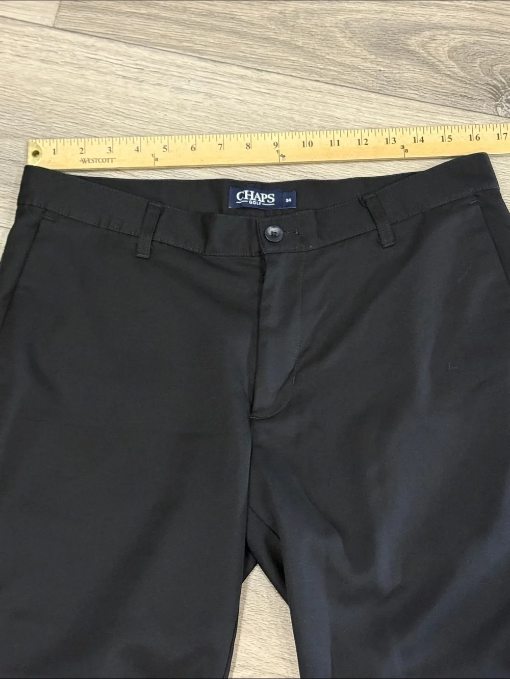 CHAPS Golf Men’s Black Golf Shorts Size 34 Flat Front Classic